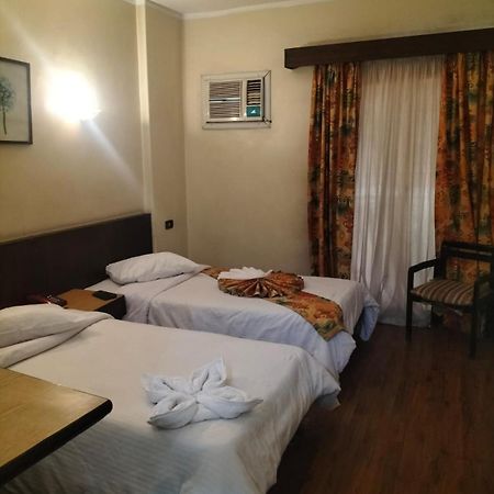 King Hotel Cairo Giza Bagian luar foto