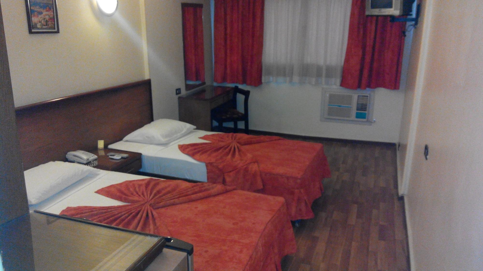King Hotel Cairo Giza Bagian luar foto