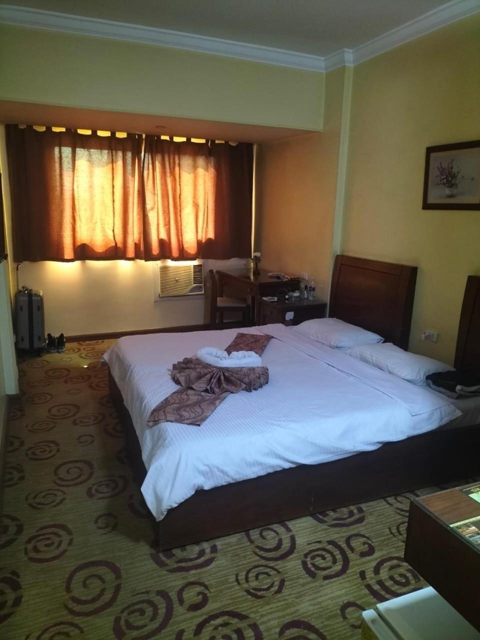 King Hotel Cairo Giza Bagian luar foto
