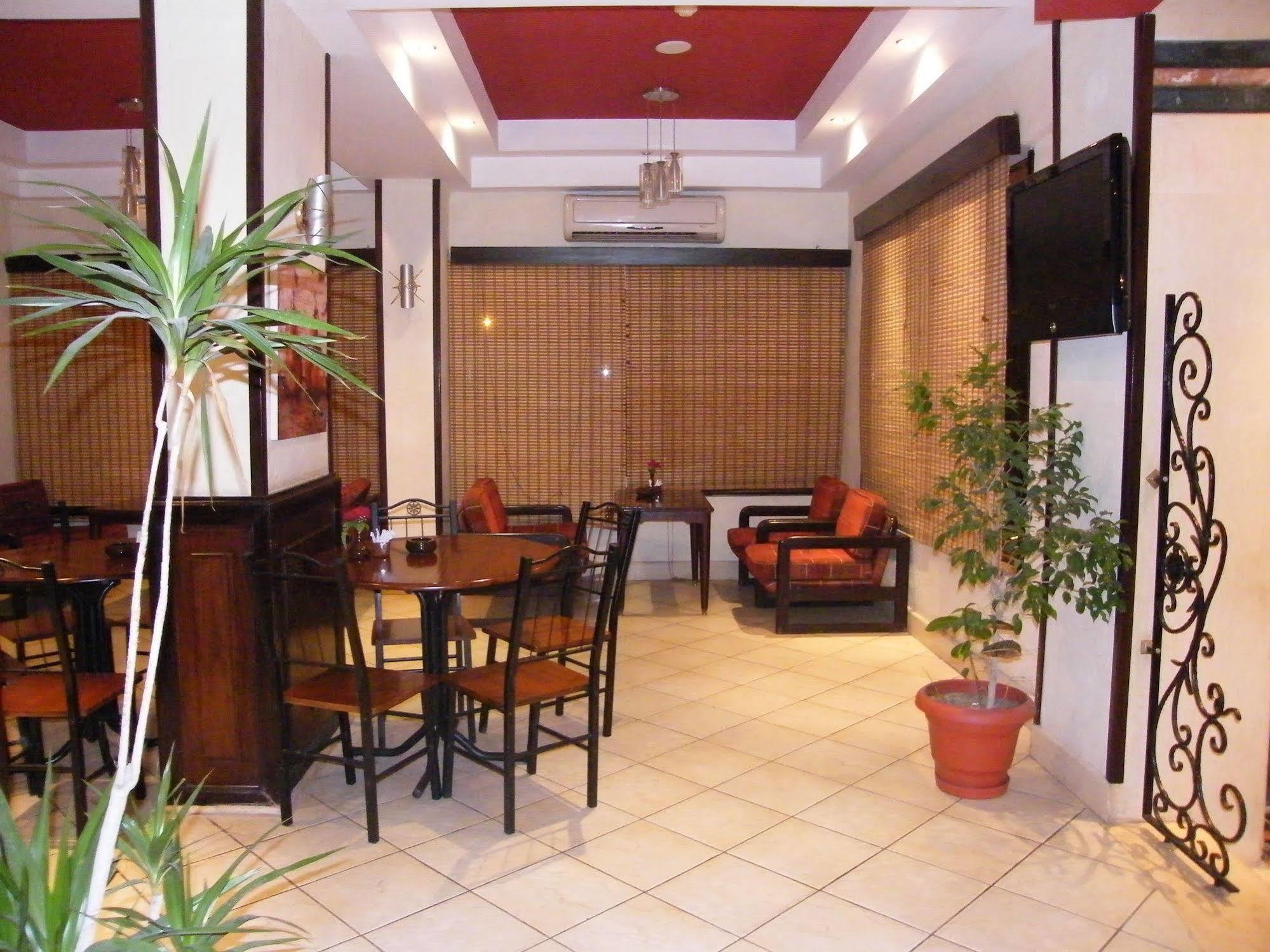 King Hotel Cairo Giza Bagian luar foto